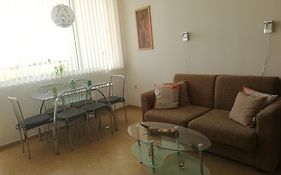 Dea Pasavan Apartments